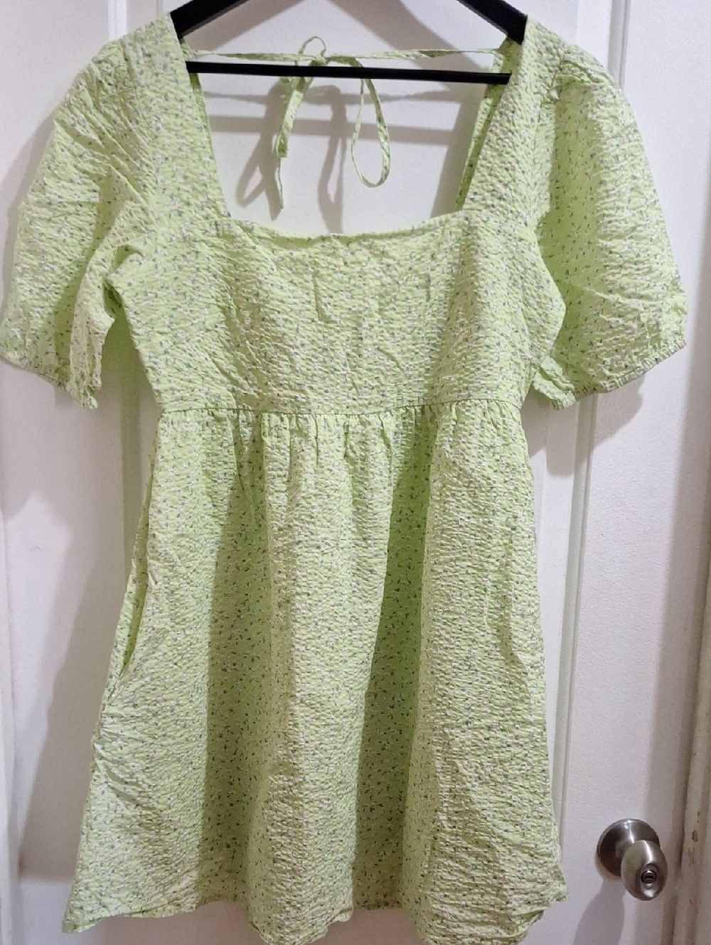 THINGS BETWEEN dress size Small cotton dainty floral green spring